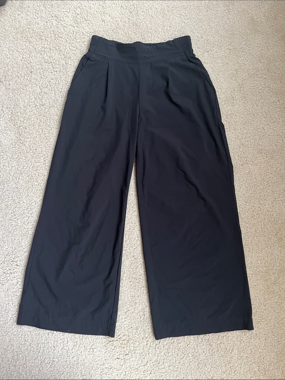 Quince Performance Tech Wide Leg Pant Black XS 24” inseam